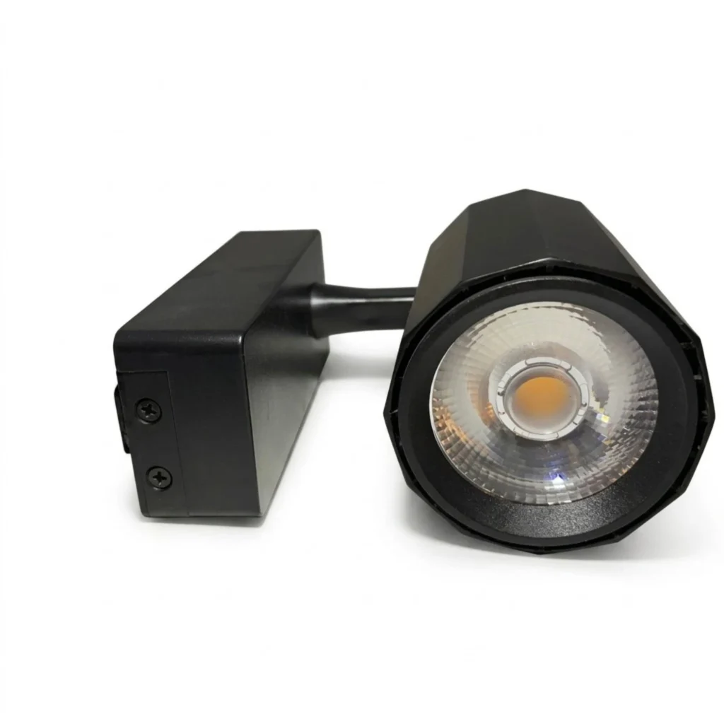 Robot Spot LED i zi per ambientin tuaj