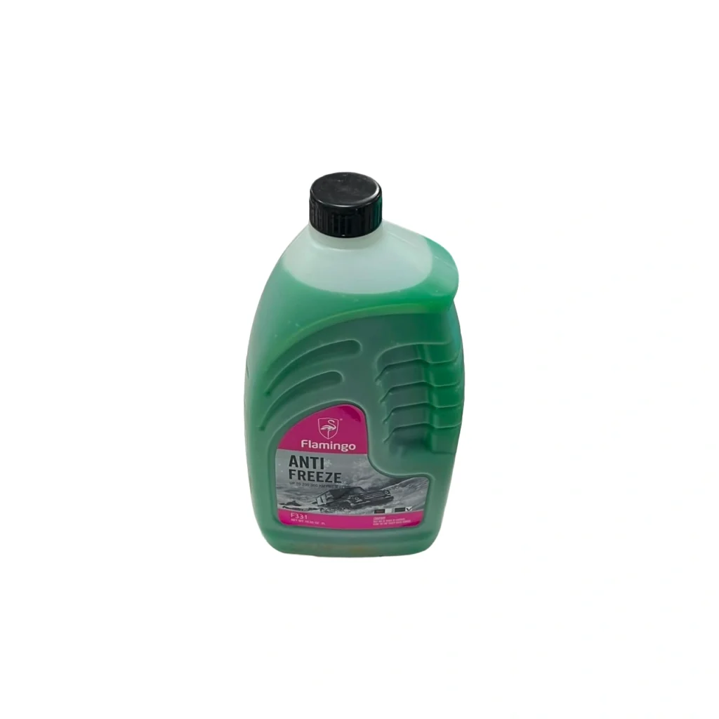 Solucion Antifreeze Flamingo F331R 2L për mbrojtjen e motorit nga ngrirja, vlimi dhe ndryshku në sistemin e ftohjes.