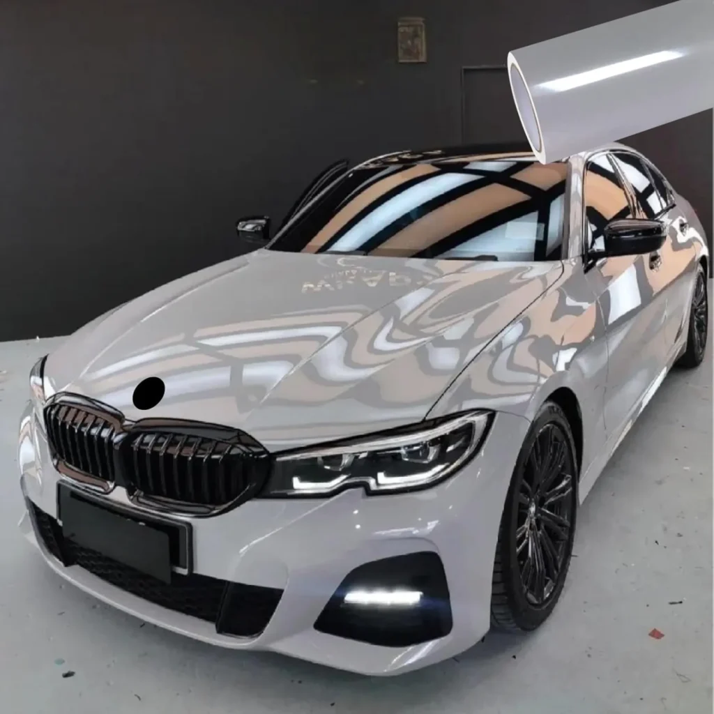 Film profesional Nardo Grey për veshje të jashtme të makinës, prej materiali PVC rezistent dhe i përshtatshëm për veshje të plotë të automjetit