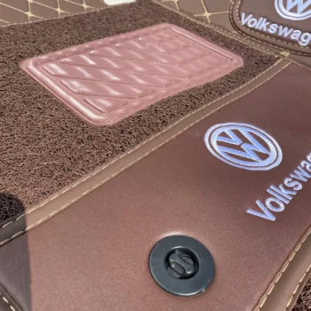 Tapeta për Volkswagen Golf 6 me pjesë të sipërme prej cope rezistente dhe kapëse sigurie për fiksim më të qëndrueshëm gjatë përdorimit