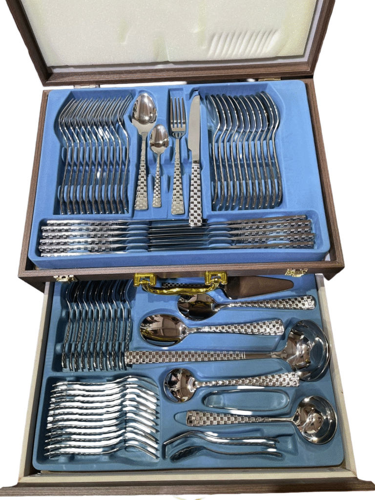 Set Kuzhine me Luge+Pirunje+Thika dhe Aksesore te tjere(72pjese)