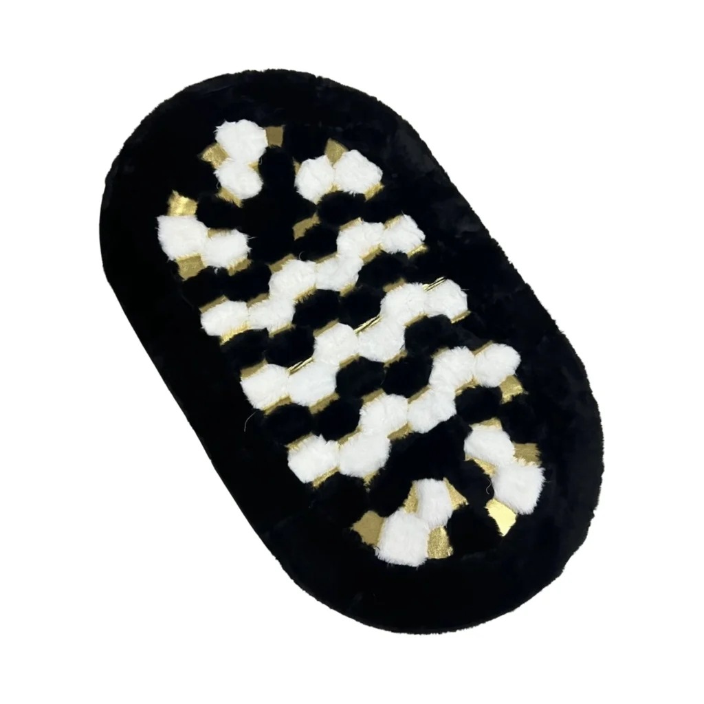 tapet oval prej pellushi