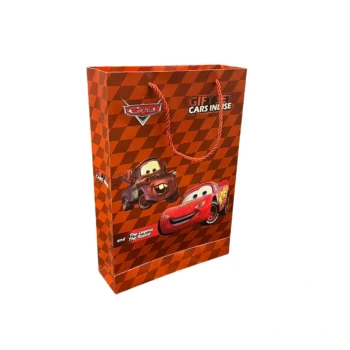 Set dhuratë me kamion dhe 11 makina të vogla metalike McQueen, me ngjyra dhe dizajne të ndryshme, i kompletuar me çantë për mbajtjen dhe organizimin e automjeteve
