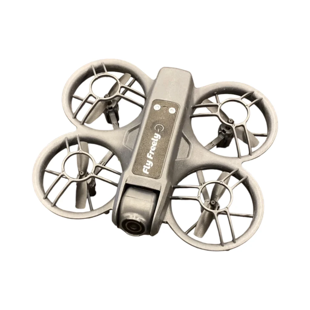 Dron me dy kamera 4K HD dhe ndriçim LED RGB me telekomandë 2.4GHz