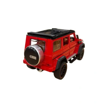 Makinë metalike Mercedes G500 me dizajn të detajuar, ndriçim, funksion spray, dyer që hapen dhe kontroll në distancë me telekomandë