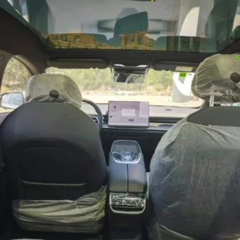 Tavan panoramike Changan A07 550km