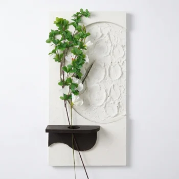 Panel dekorativ muri prej druri me ndriçim LED, dizajn hëne me kratere dhe përmasa 80 x 40 x 12 cm