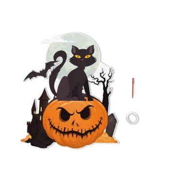 Dekor i varur prej kartoni për Halloween, me mace të zezë, hënë, lakuriq nate dhe kungull me fytyrë të frikshme.