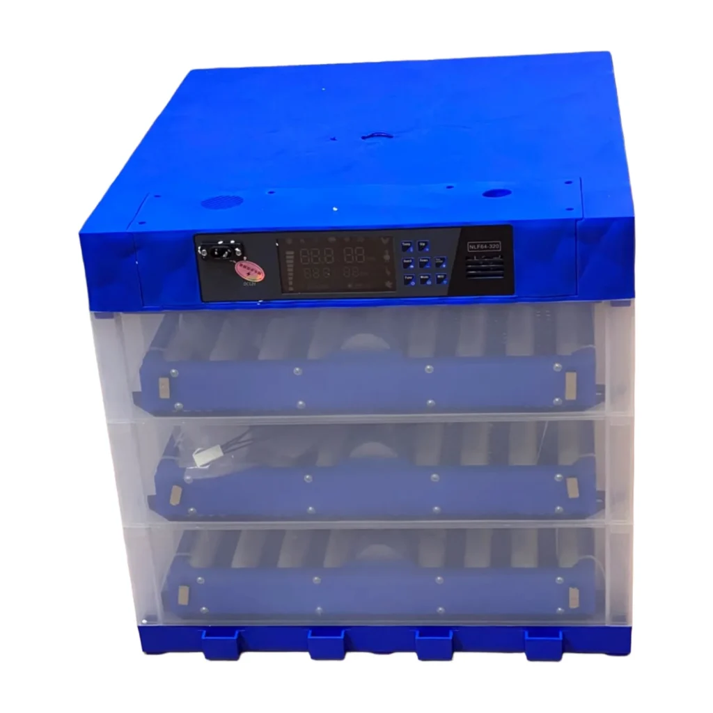 Inkubator elektrik për vezë me 3 kate, ekran LED dhe përmasa 48.5x44.5x41 cm.