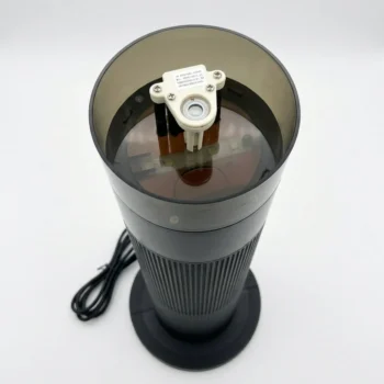 Paneli i kontrollit të ngrohësit elektrik YUANMI 2000W, me 6 butona me prekje për temperaturën, humidizuesin, rrotullimin, ndriçimin LED dhe kohëmatësin.