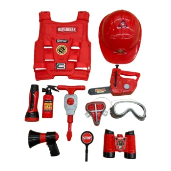 Set lodrash zjarrfikës për fëmijë me 11 pjesë, përfshin jelek, helmetë, sharrë me motor dhe aksesorë zjarrfikësi.