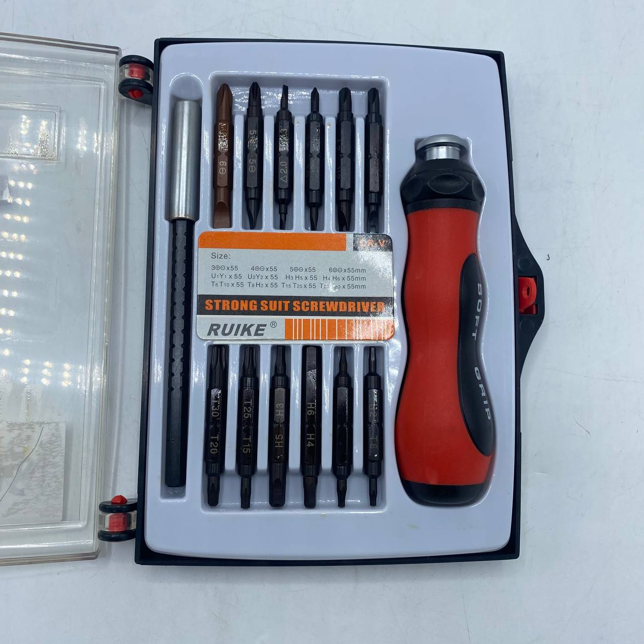 Set kaçavidë me 14 pjesë