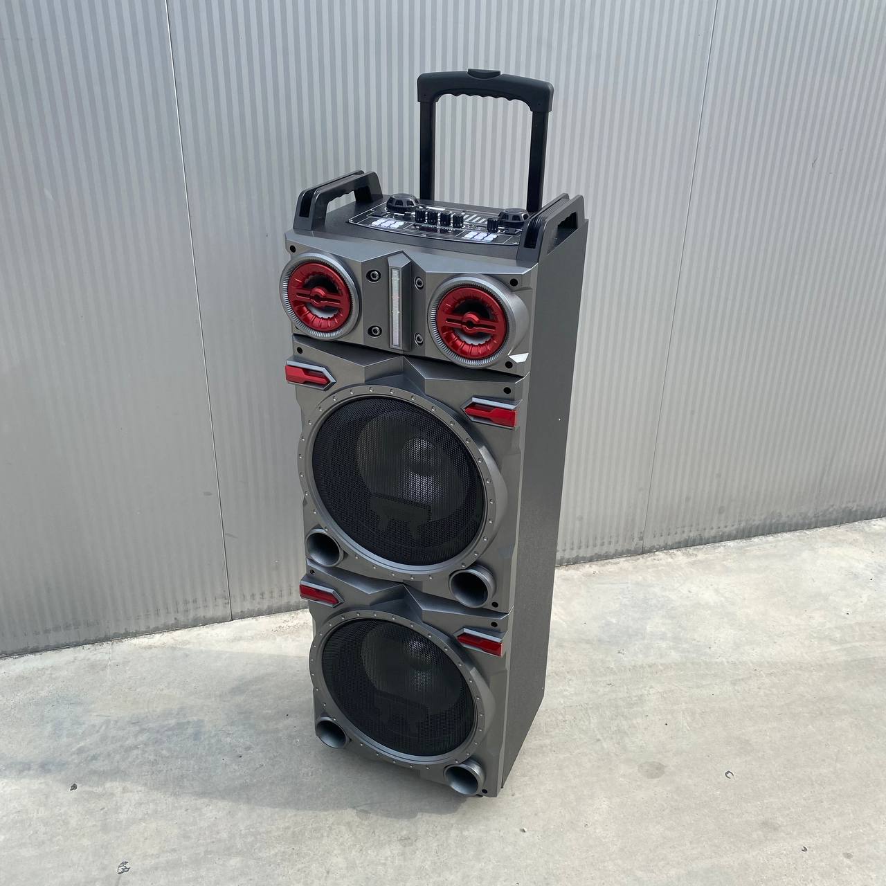 boks me bateri te rikarikueshme