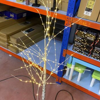 Pemë dekorative me drita LED