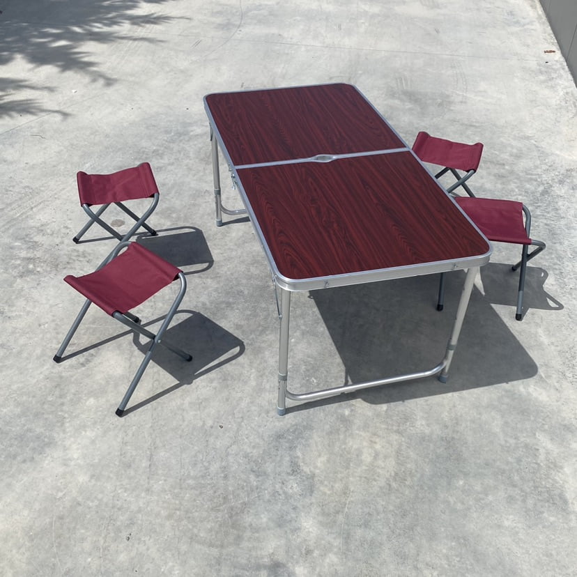 tavoline pikniku me 4 karrige