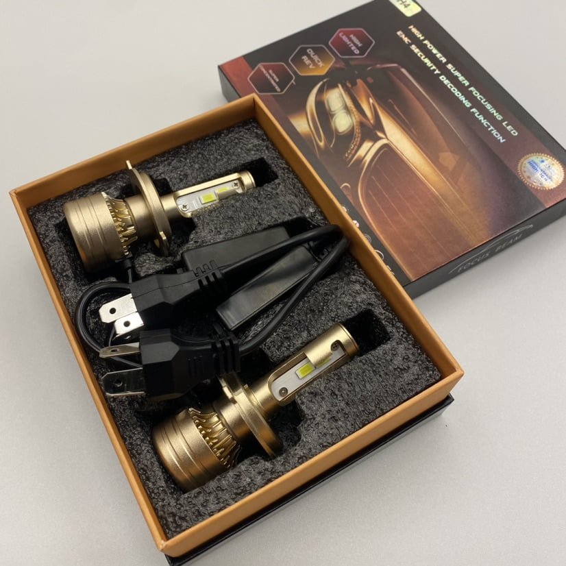 Set llambash LED Super Focus H4