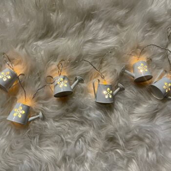 Varg Dritash Dekorativ me Vadites Lulesh